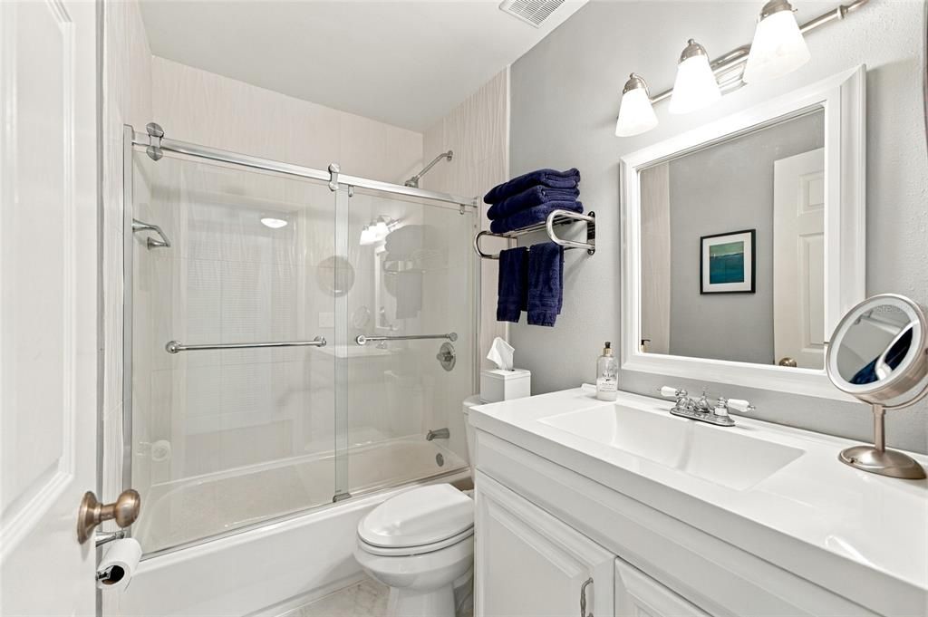 For Sale: $850,000 (3 beds, 2 baths, 1660 Square Feet)
