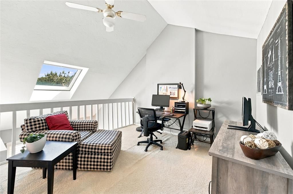 For Sale: $850,000 (3 beds, 2 baths, 1660 Square Feet)