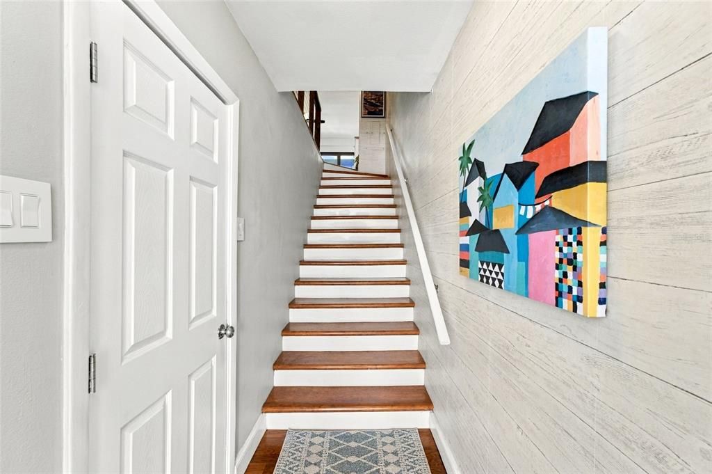 For Sale: $850,000 (3 beds, 2 baths, 1660 Square Feet)