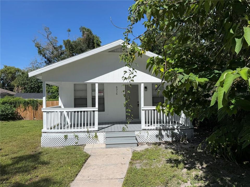 En Venta: $229,900 (2 camas, 2 baños, 760 Pies cuadrados)
