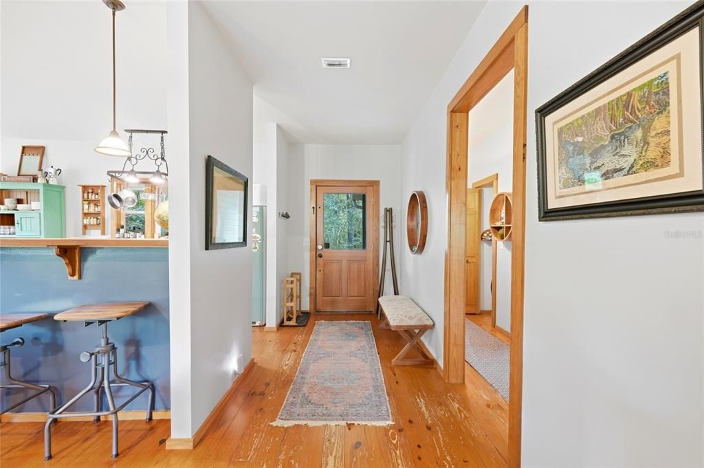 En Venta: $425,000 (2 camas, 1 baños, 1045 Pies cuadrados)