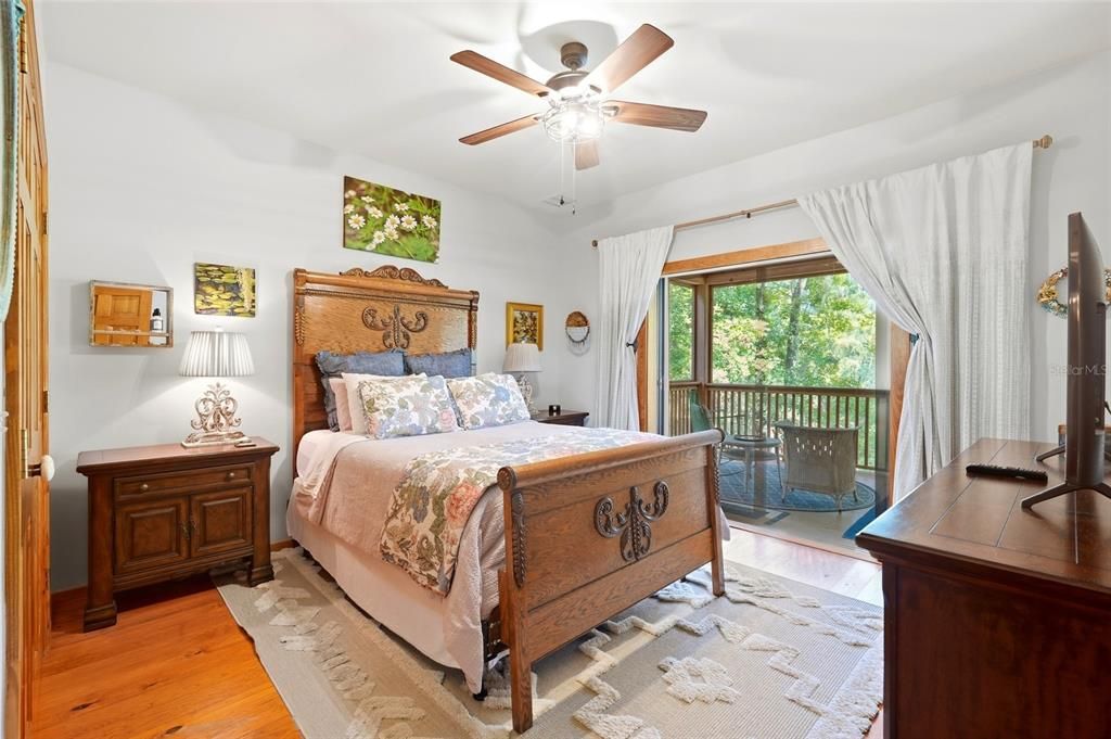 En Venta: $425,000 (2 camas, 1 baños, 1045 Pies cuadrados)
