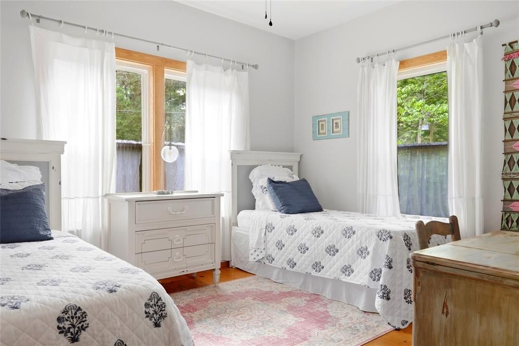 En Venta: $425,000 (2 camas, 1 baños, 1045 Pies cuadrados)
