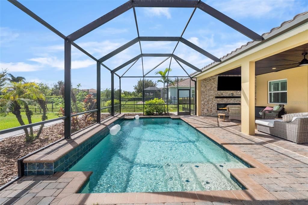 En Venta: $950,000 (4 camas, 3 baños, 3102 Pies cuadrados)