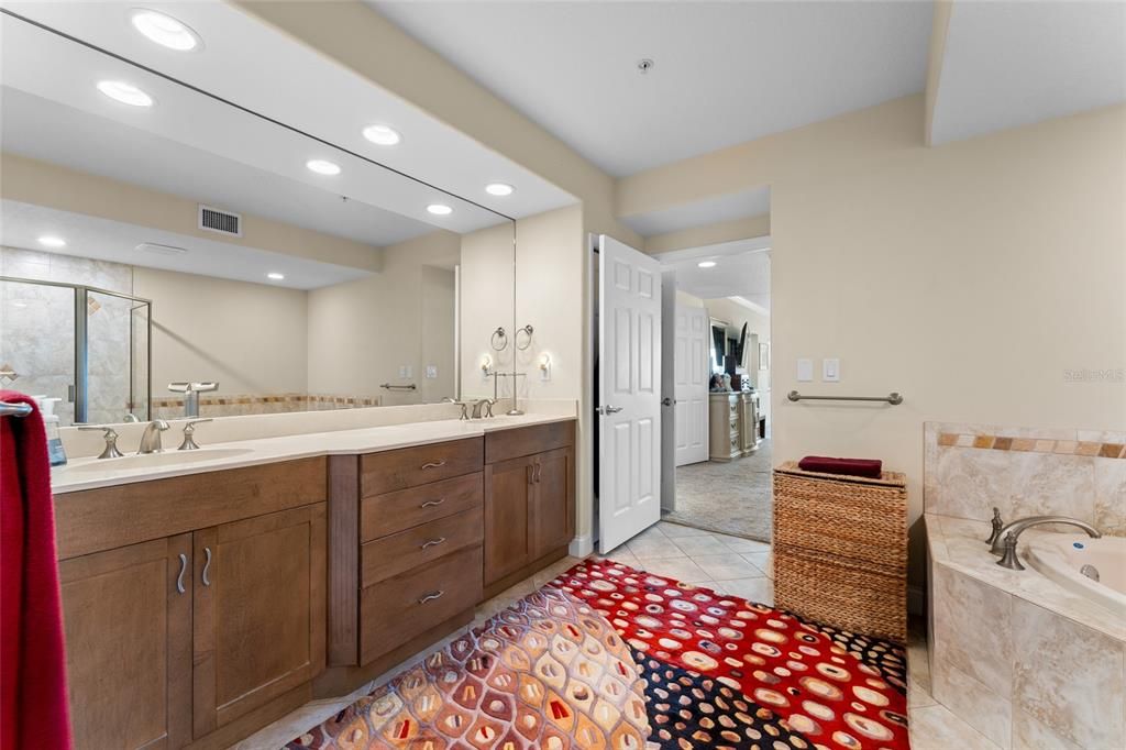 For Sale: $1,725,000 (3 beds, 3 baths, 2460 Square Feet)