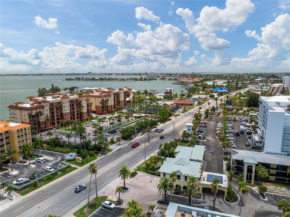 For Sale: $1,725,000 (3 beds, 3 baths, 2460 Square Feet)