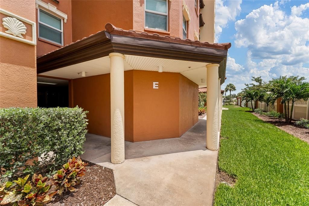 For Sale: $1,725,000 (3 beds, 3 baths, 2460 Square Feet)