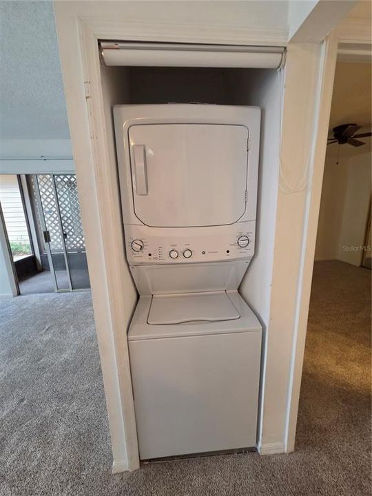 For Rent: $1,600 (2 beds, 2 baths, 992 Square Feet)