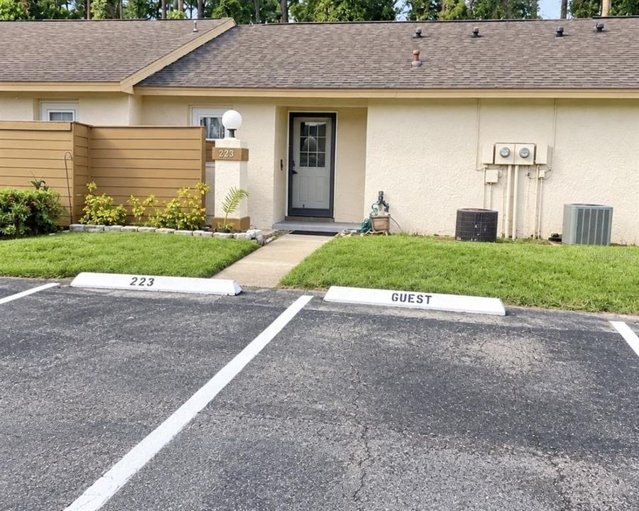 For Rent: $1,600 (1 beds, 1 baths, 703 Square Feet)