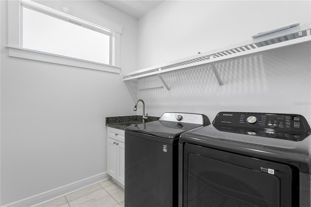 En Renta: $9,500 (5 camas, 5 baños, 3480 Pies cuadrados)