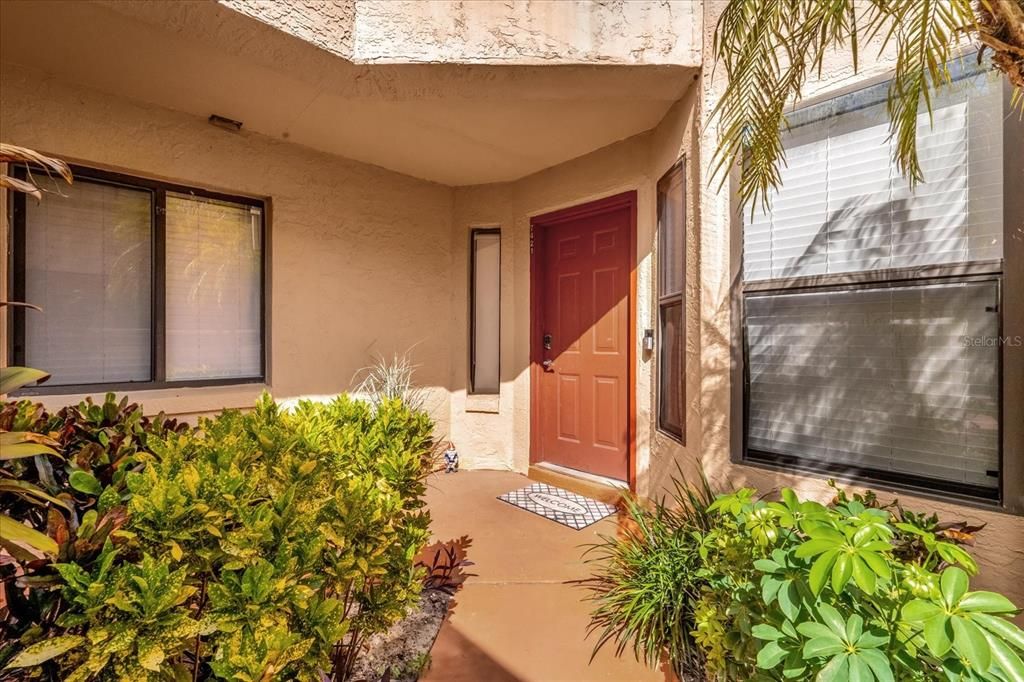 For Sale: $265,000 (2 beds, 2 baths, 1014 Square Feet)