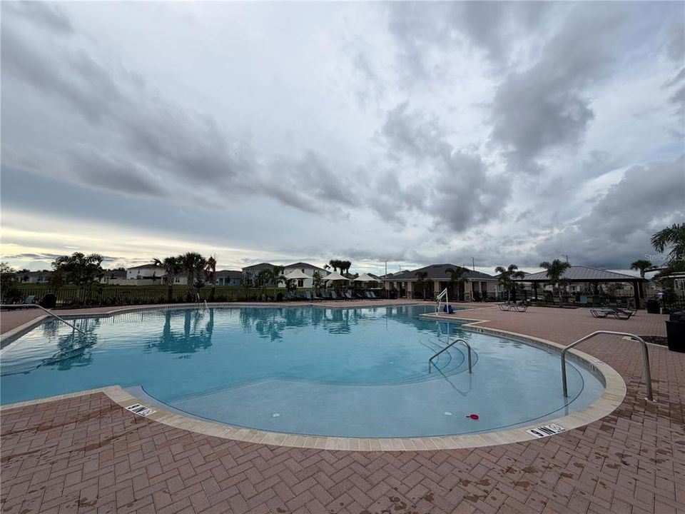 For Rent: $2,000 (3 beds, 2 baths, 1615 Square Feet)