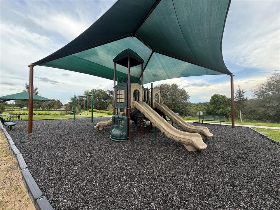 For Rent: $2,000 (3 beds, 2 baths, 1615 Square Feet)