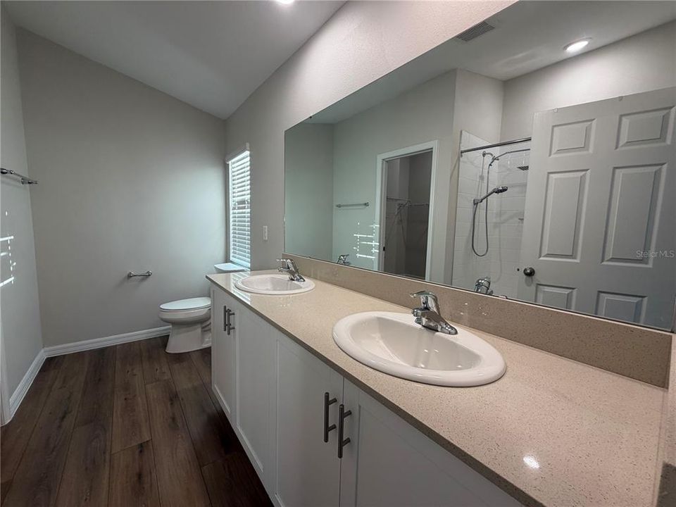 For Rent: $2,000 (3 beds, 2 baths, 1615 Square Feet)