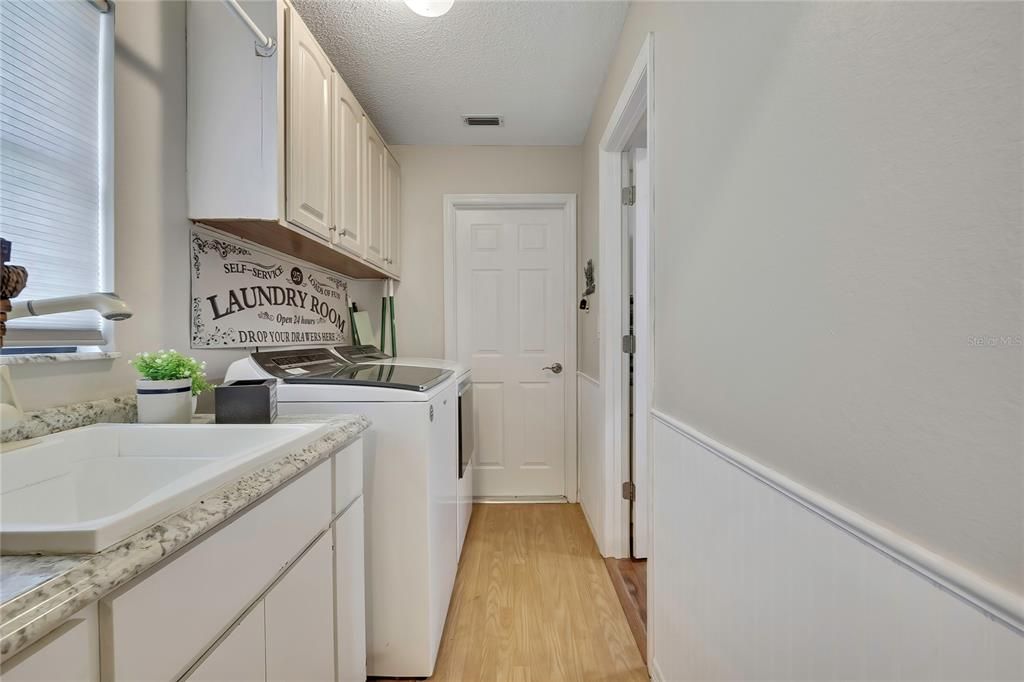 En Venta: $439,900 (3 camas, 2 baños, 1902 Pies cuadrados)