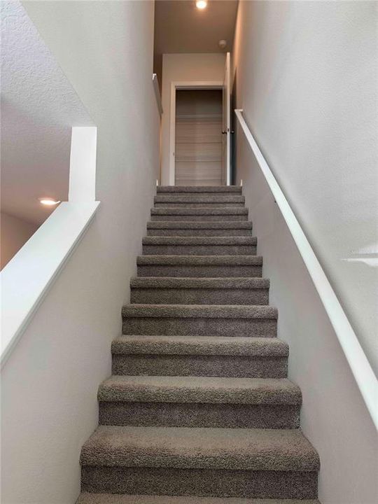 For Rent: $2,200 (3 beds, 2 baths, 1464 Square Feet)