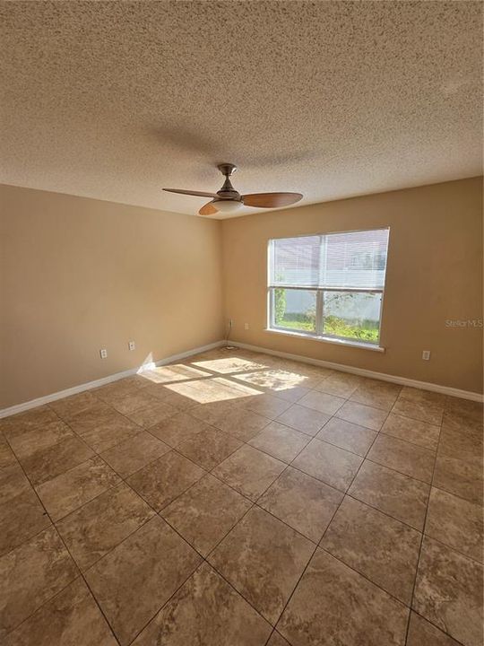 For Rent: $2,200 (4 beds, 2 baths, 2256 Square Feet)