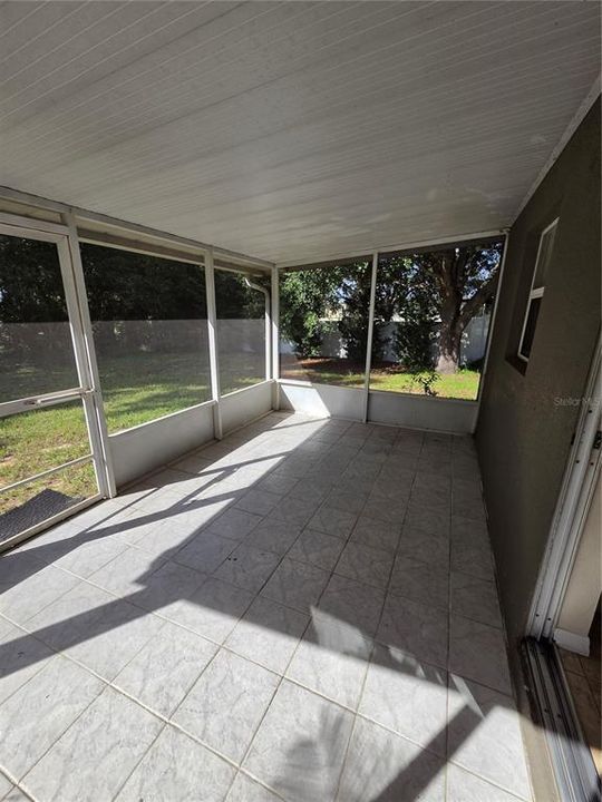 For Rent: $2,200 (4 beds, 2 baths, 2256 Square Feet)