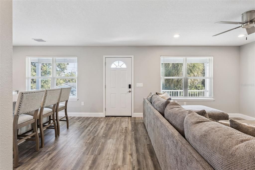 For Sale: $1,425,000 (5 beds, 4 baths, 3298 Square Feet)