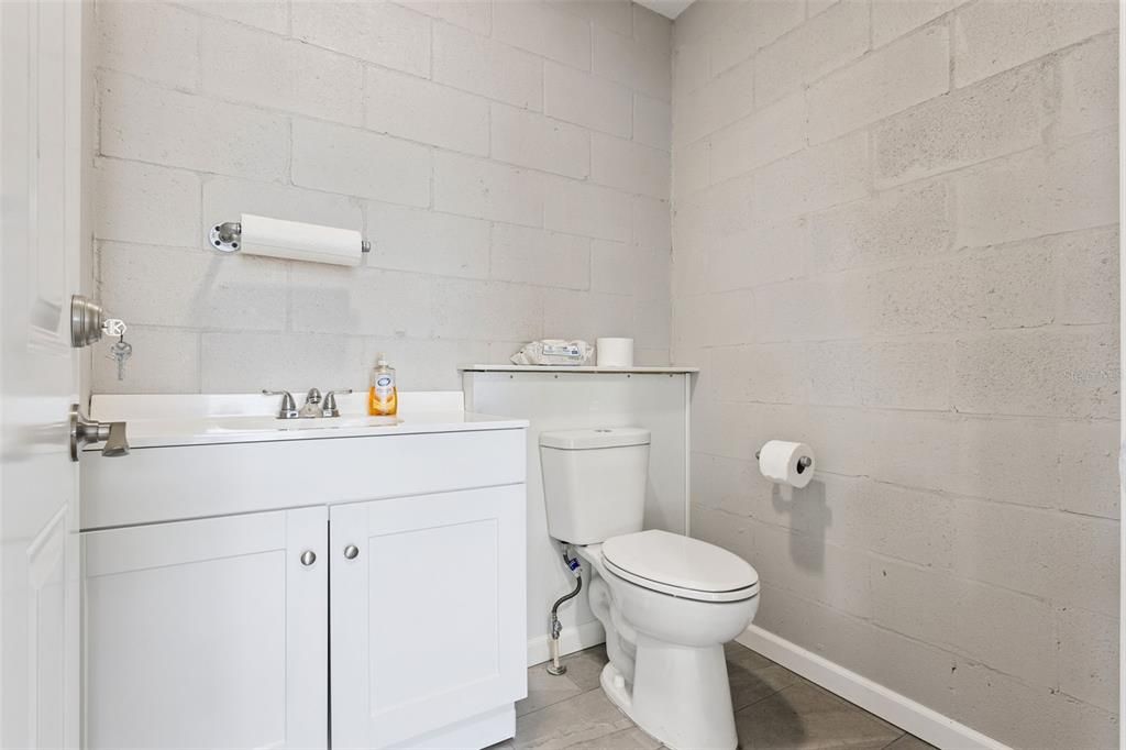 For Sale: $1,425,000 (5 beds, 4 baths, 3298 Square Feet)