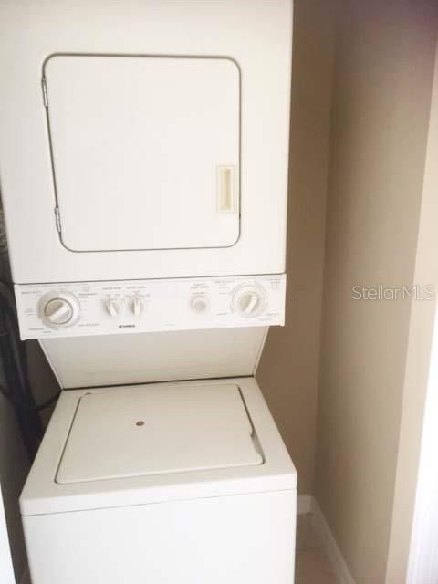В аренду: $1,750 (3 спален, 2 ванн, 1203 Квадратных фут)