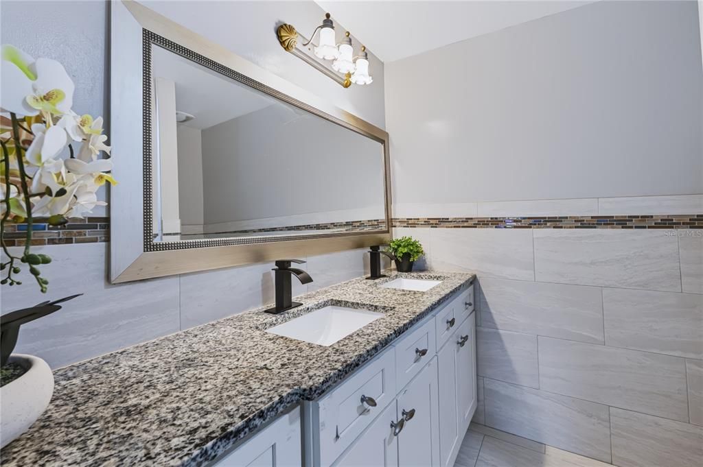 En Venta: $405,000 (3 camas, 2 baños, 1281 Pies cuadrados)