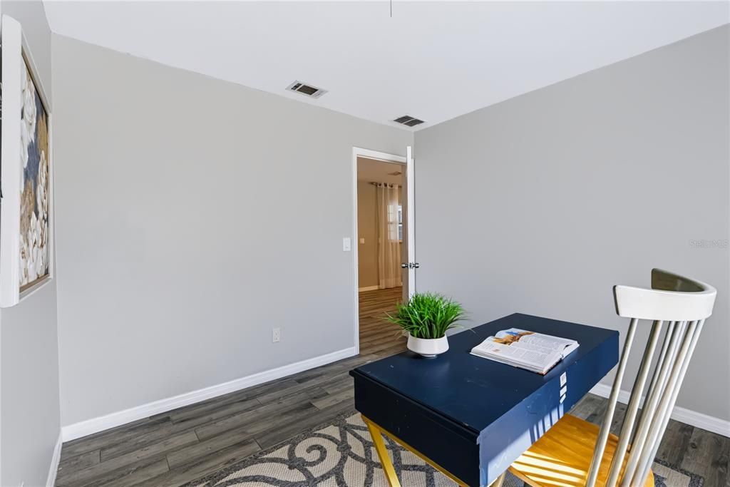 En Venta: $405,000 (3 camas, 2 baños, 1281 Pies cuadrados)