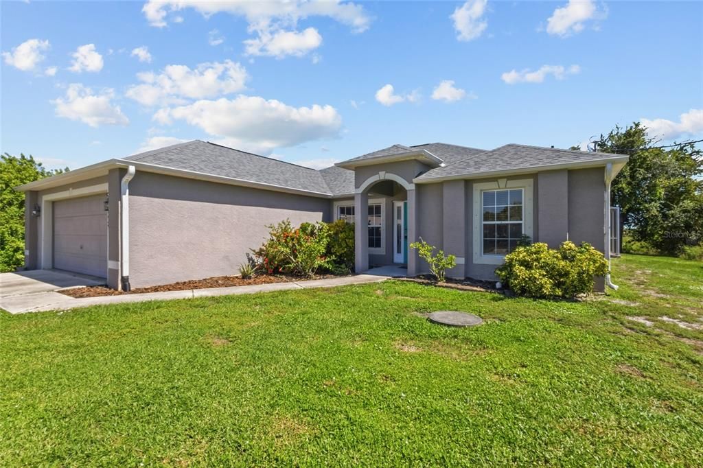 For Rent: $2,750 (3 beds, 2 baths, 1859 Square Feet)