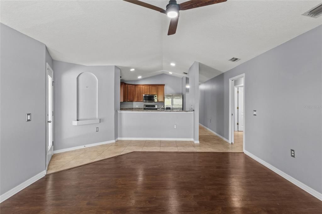 For Rent: $2,750 (3 beds, 2 baths, 1859 Square Feet)