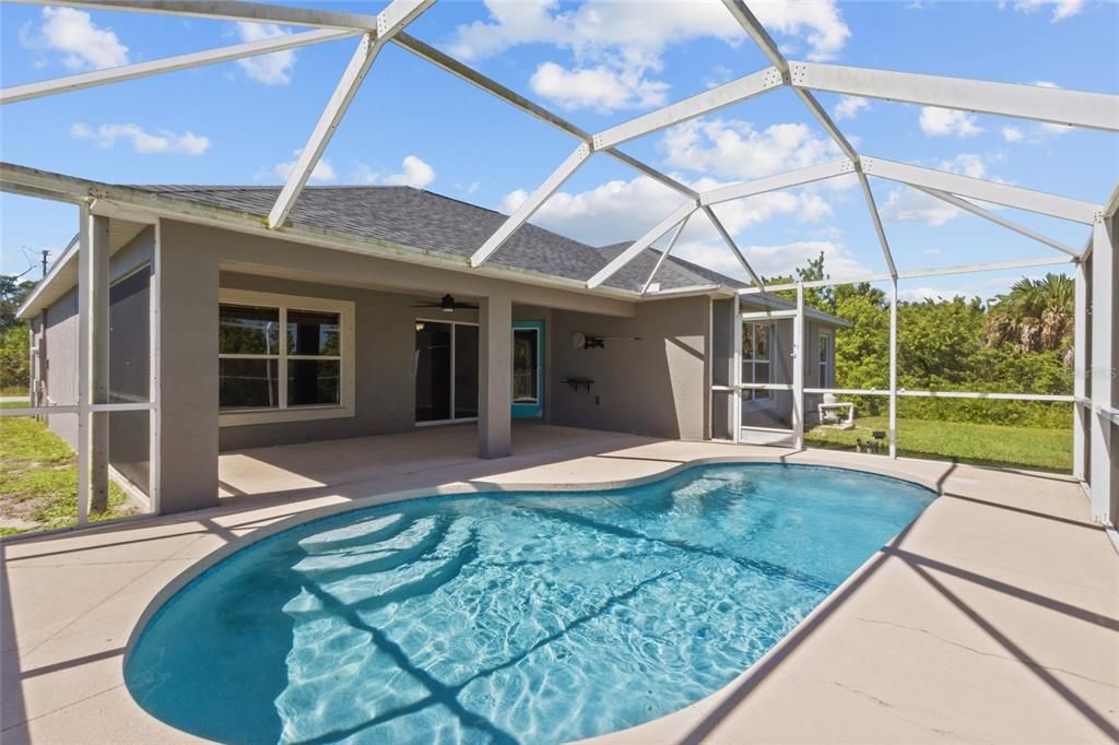 For Rent: $2,750 (3 beds, 2 baths, 1859 Square Feet)