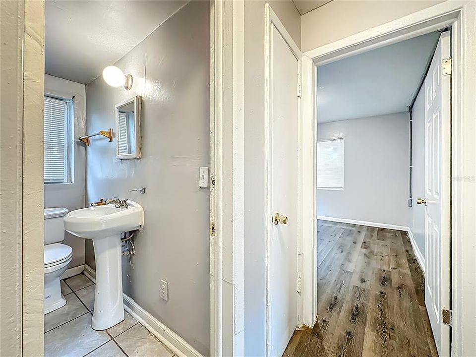 For Rent: $950 (2 beds, 1 baths, 672 Square Feet)