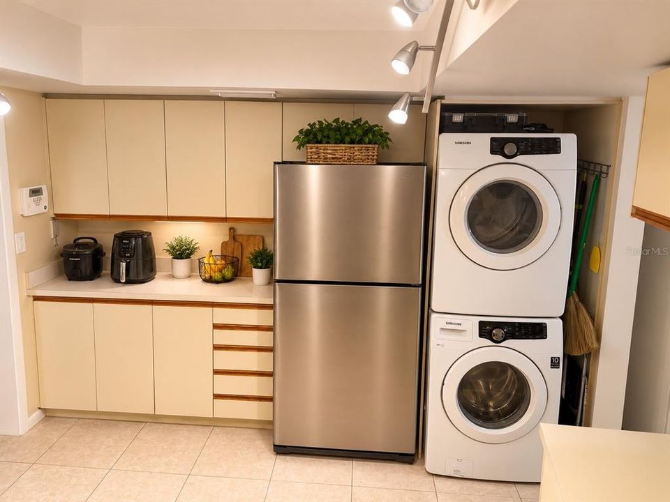 : $2,200 (2 спален, 2 ванн, 1495 Квадратных фут)