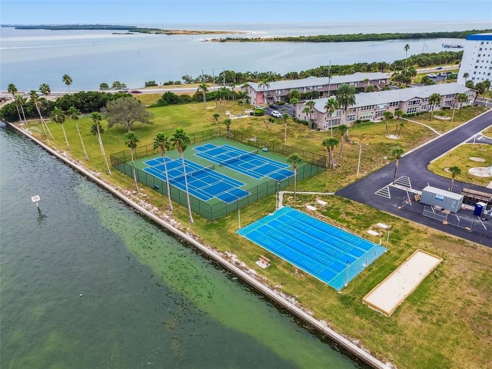 En Venta: $315,000 (2 camas, 2 baños, 1181 Pies cuadrados)