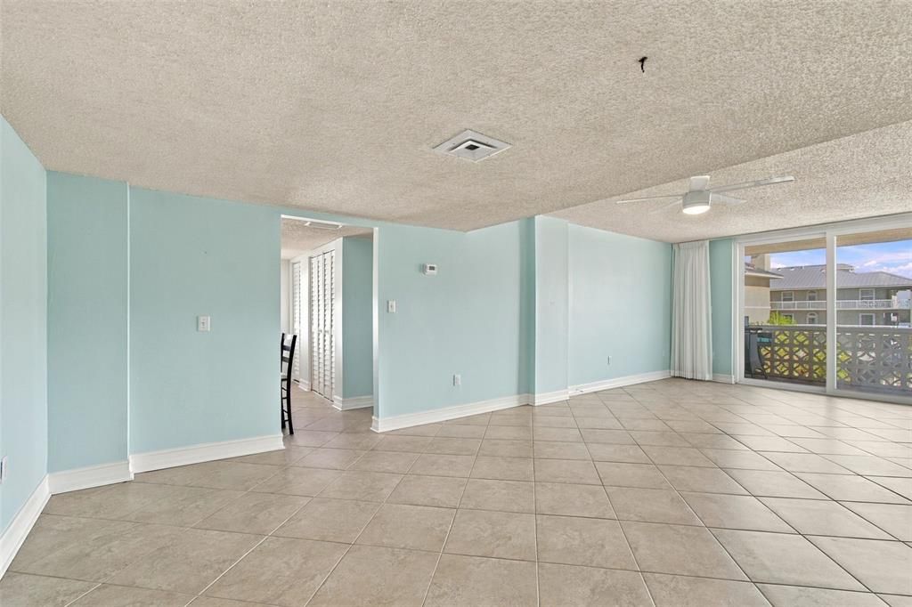 En Venta: $315,000 (2 camas, 2 baños, 1181 Pies cuadrados)
