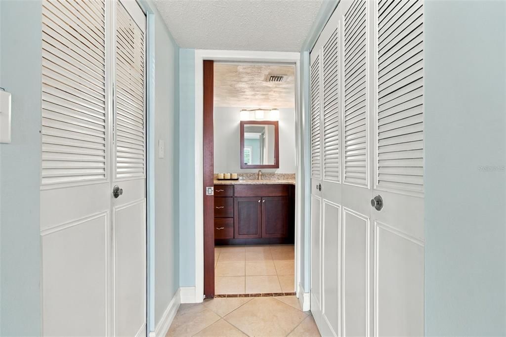 En Venta: $315,000 (2 camas, 2 baños, 1181 Pies cuadrados)