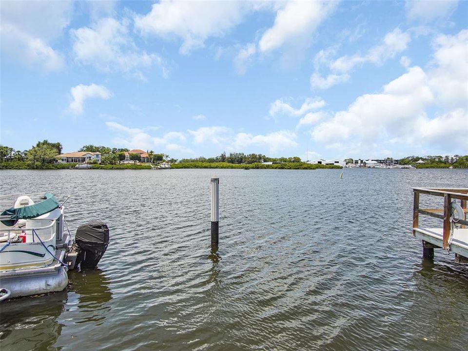 For Sale: $69,900 (1 beds, 1 baths, 486 Square Feet)