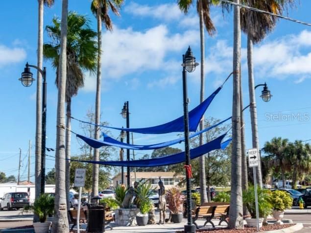 For Sale: $69,900 (1 beds, 1 baths, 486 Square Feet)