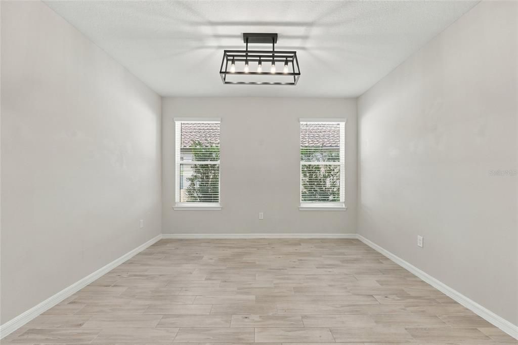 En Venta: $459,900 (4 camas, 3 baños, 2420 Pies cuadrados)