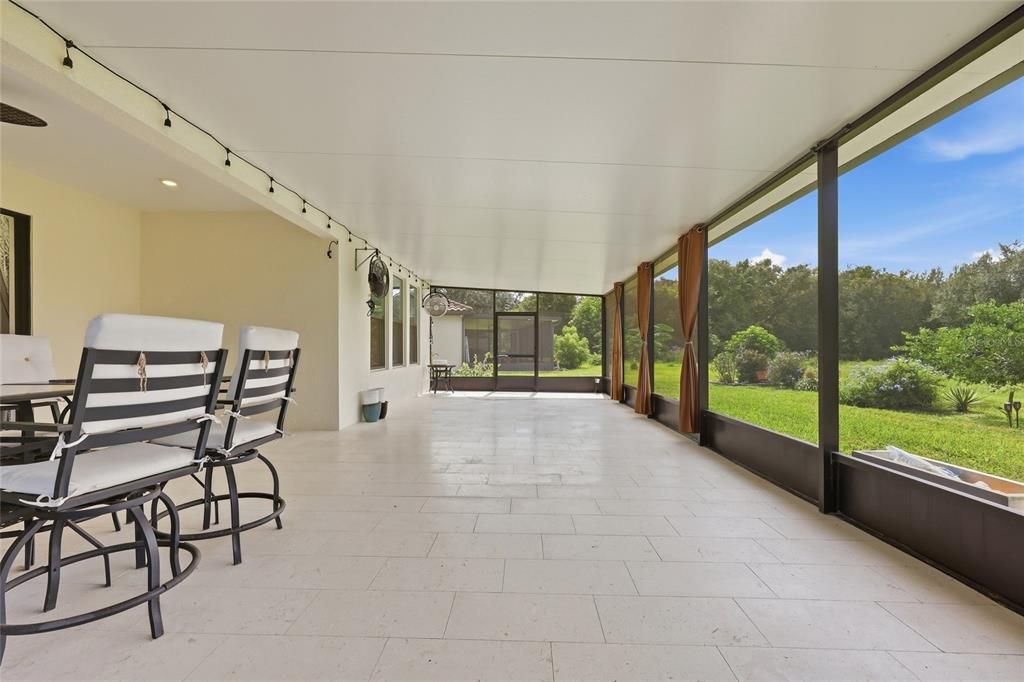 En Venta: $459,900 (4 camas, 3 baños, 2420 Pies cuadrados)