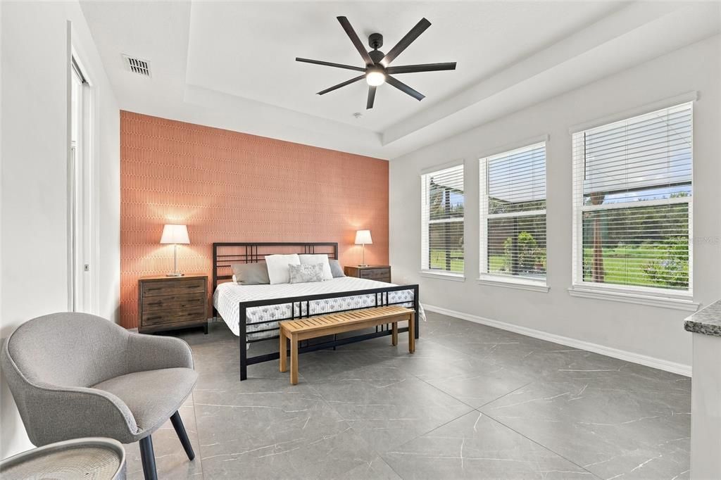 En Venta: $459,900 (4 camas, 3 baños, 2420 Pies cuadrados)