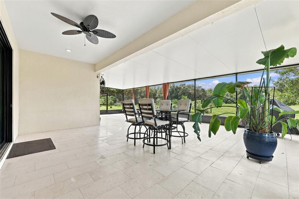 En Venta: $459,900 (4 camas, 3 baños, 2420 Pies cuadrados)