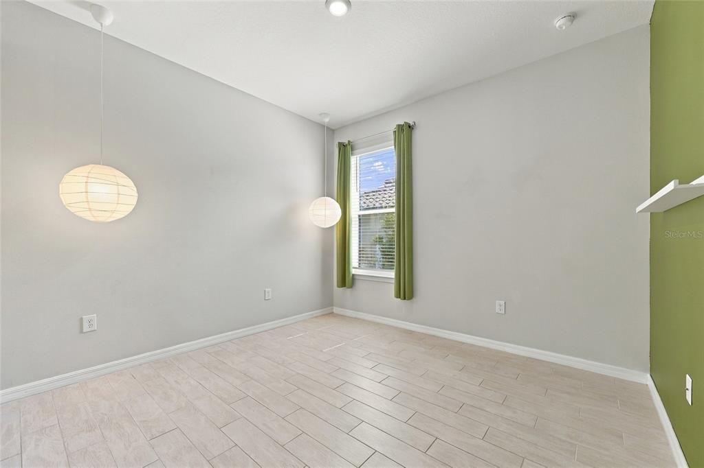 En Venta: $459,900 (4 camas, 3 baños, 2420 Pies cuadrados)