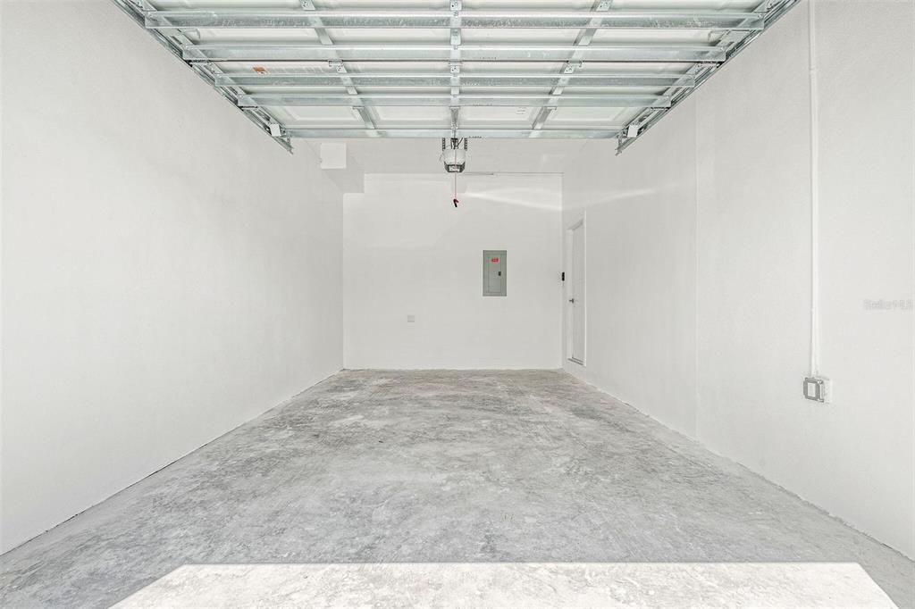 En Venta: $790,000 (3 camas, 2 baños, 2028 Pies cuadrados)