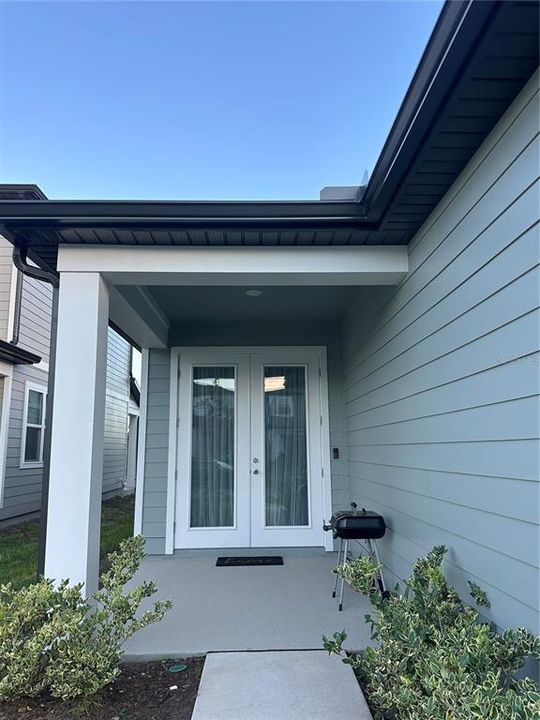 For Sale: $449,000 (3 beds, 2 baths, 1963 Square Feet)