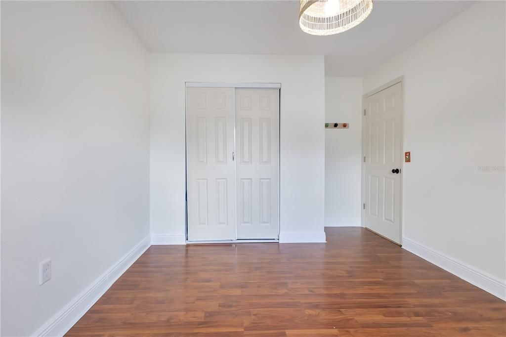 En Venta: $259,000 (4 camas, 2 baños, 1431 Pies cuadrados)