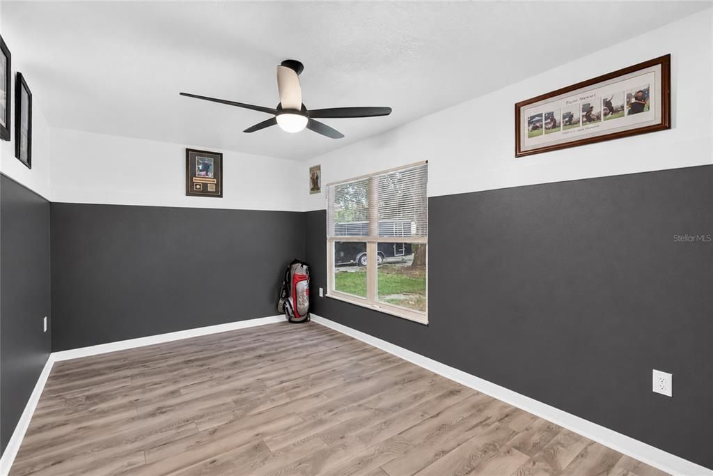 For Sale: $300,000 (4 beds, 2 baths, 1606 Square Feet)