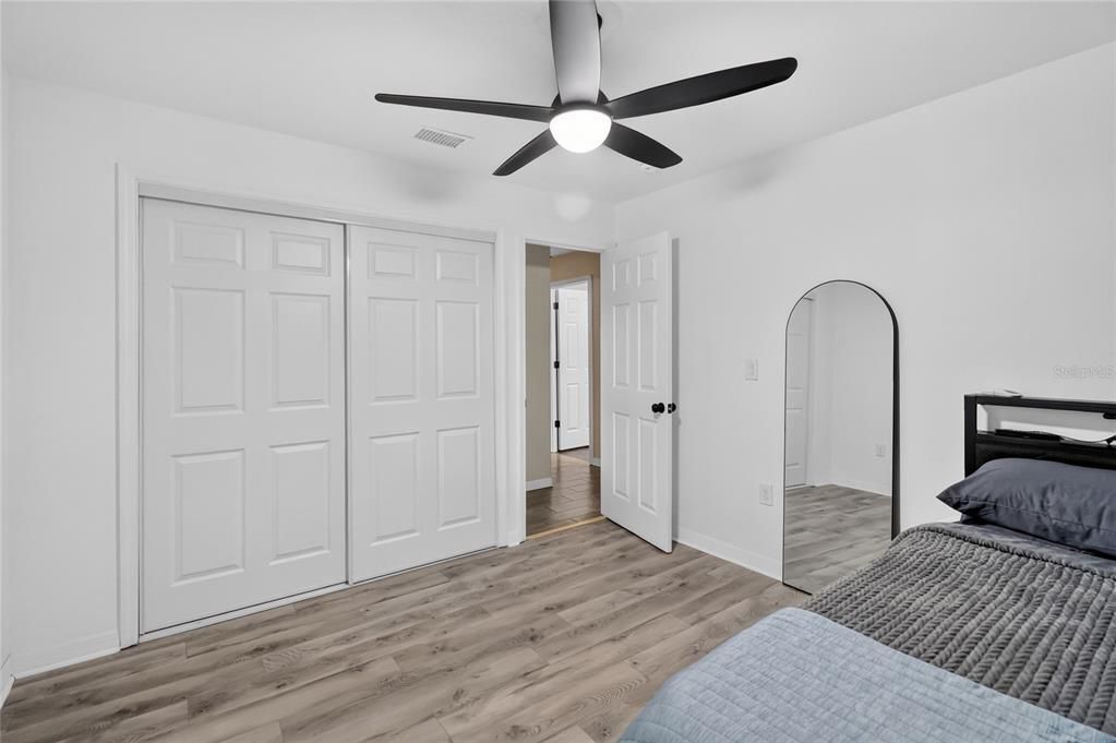 For Sale: $300,000 (4 beds, 2 baths, 1606 Square Feet)