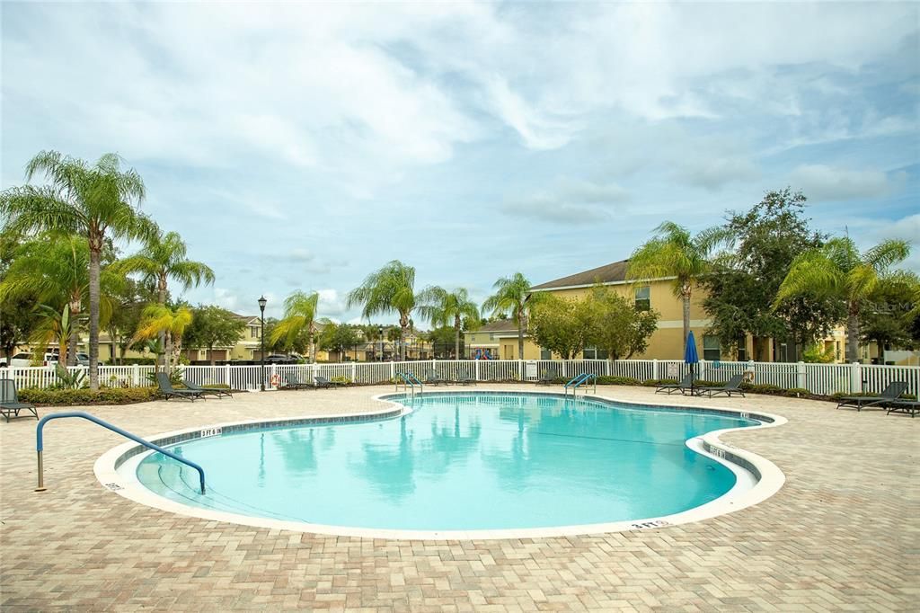 For Sale: $239,999 (2 beds, 2 baths, 1192 Square Feet)