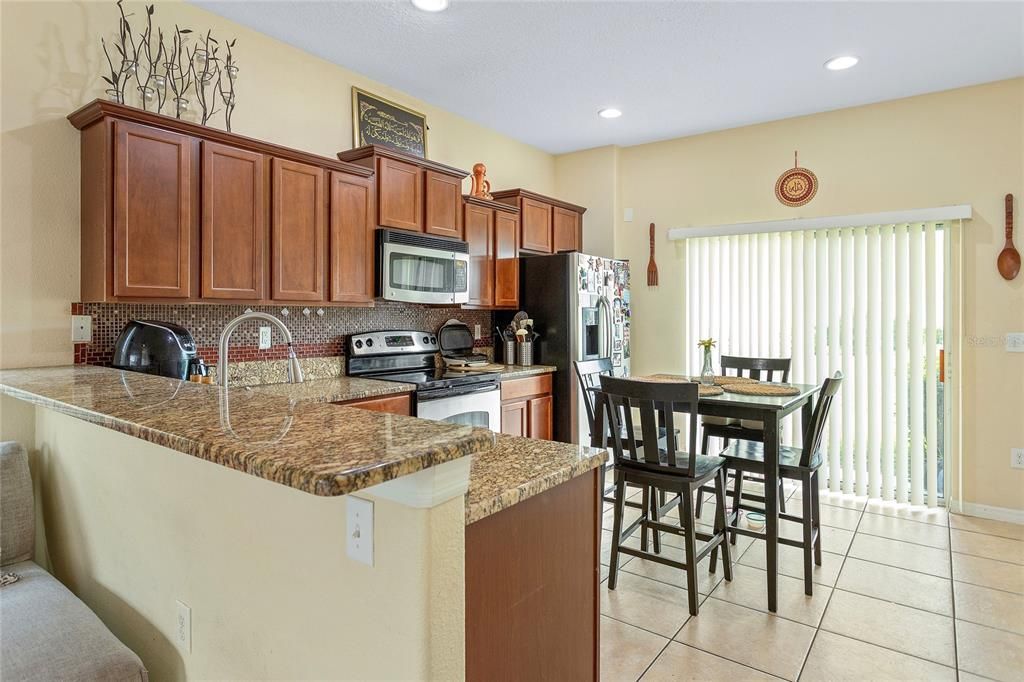 For Sale: $239,999 (2 beds, 2 baths, 1192 Square Feet)
