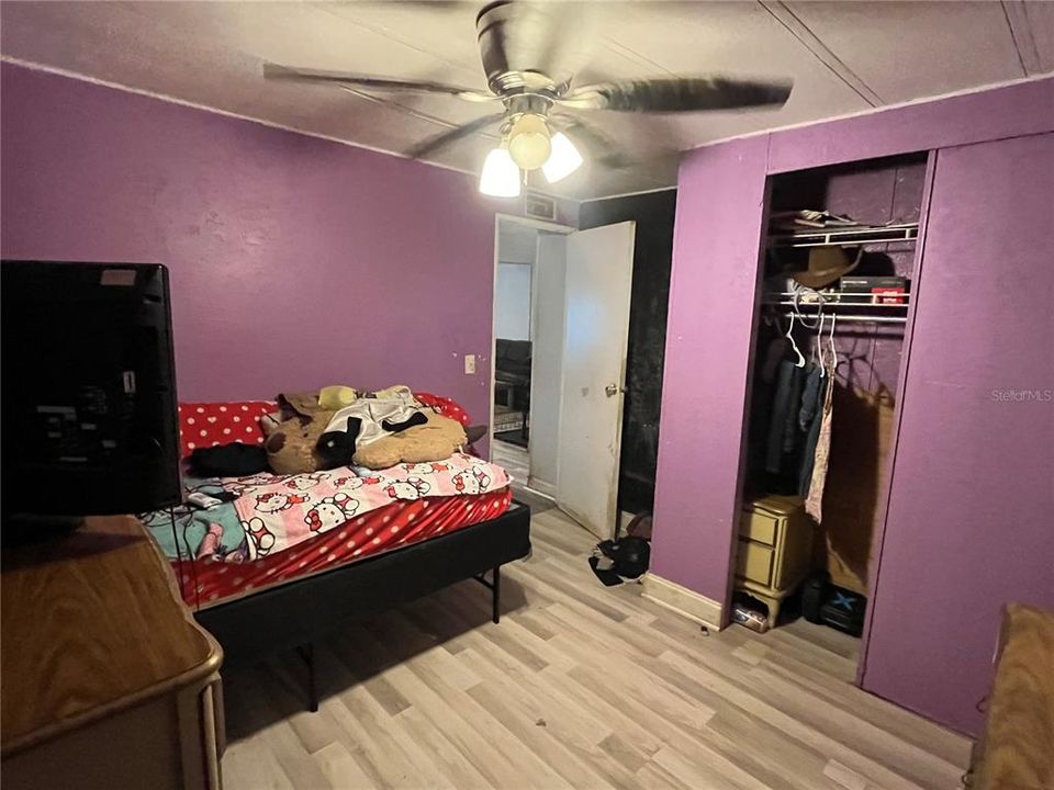 For Sale: $169,900 (2 beds, 1 baths, 768 Square Feet)